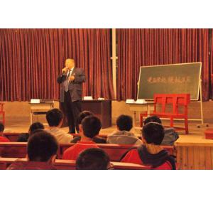 光亚学校“模拟法庭” 首次“开庭”